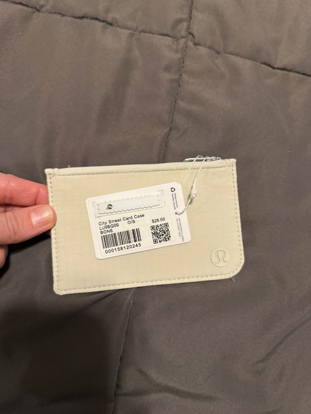 lululemon athletica City Street Card Case in Light Bone